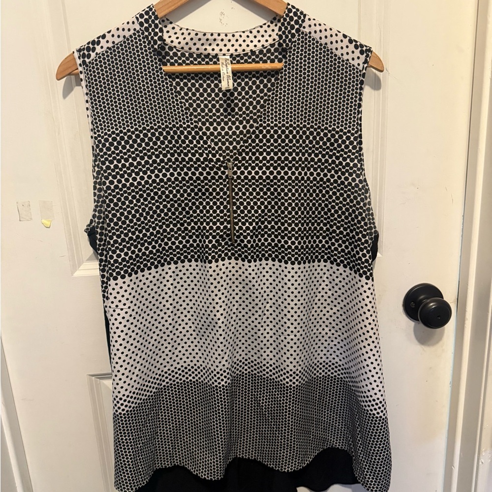 Perseption Black and White Boxy Blouse with Mandarin Collar